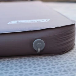 Coleman Supercomfort 7.5cm Single Self-Inflating Mat 13 Coleman Supercomfort 7.5cm Single Self-Inflating Mat -CampLux Sales Shop 2198022 01 Valve cap in place 41321.1704728490