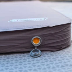 Coleman Supercomfort 12cm Single Self-Inflating Mat -CampLux Sales Shop 2198022 03 Valve Compression mode 21942.1704728455