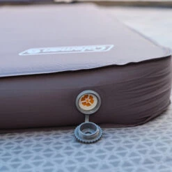 Coleman Supercomfort 7.5cm Single Self-Inflating Mat 15 Coleman Supercomfort 7.5cm Single Self-Inflating Mat -CampLux Sales Shop 2198022 04 Valve inflation mode 56583.1704728490